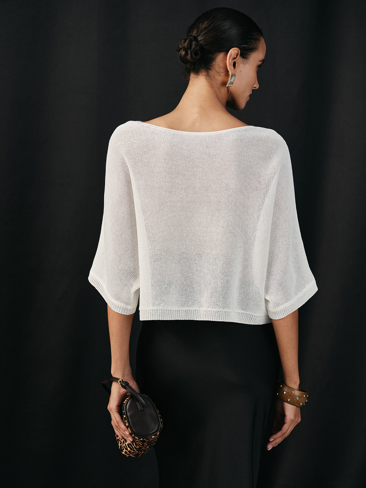 Pull chauve-souris semi-transparent