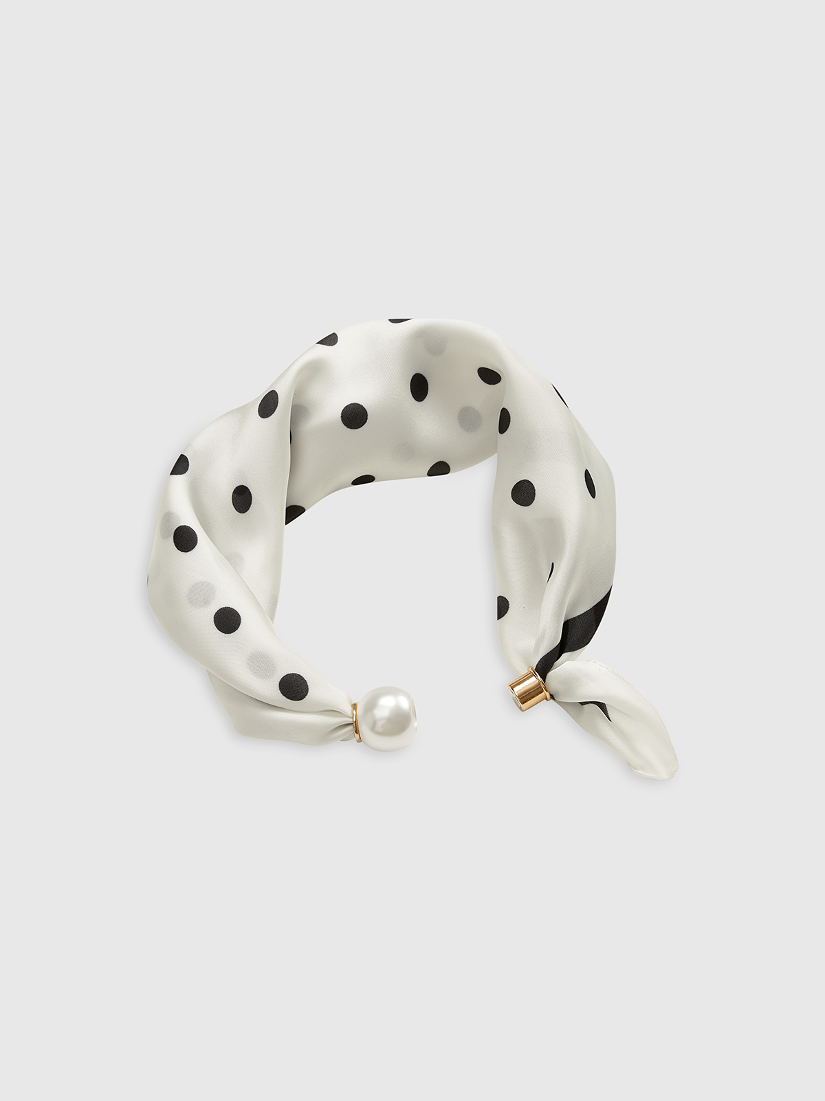 Foulard à pois avec fermoir magnétique orné d'une perle