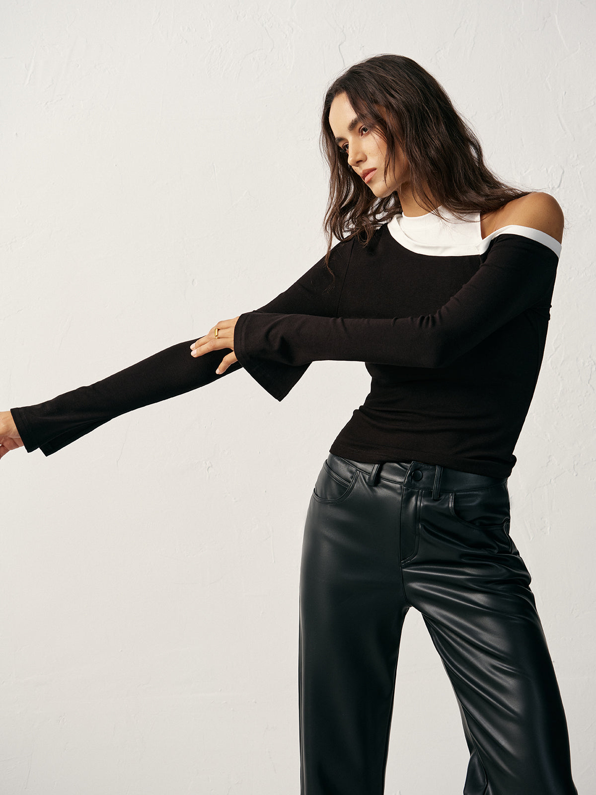 Color Block Asymmetric Cut-Out Long Sleeve T-Shirt