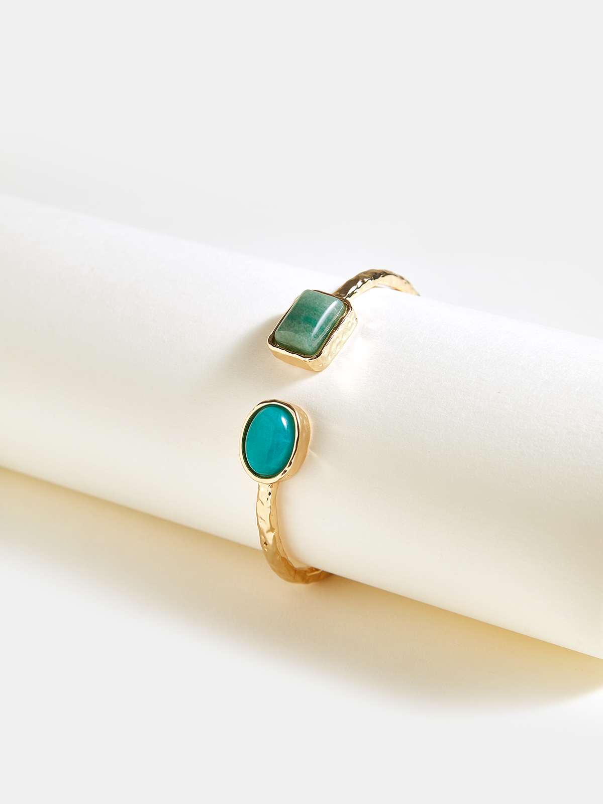 Bracelet en turquoise martelée