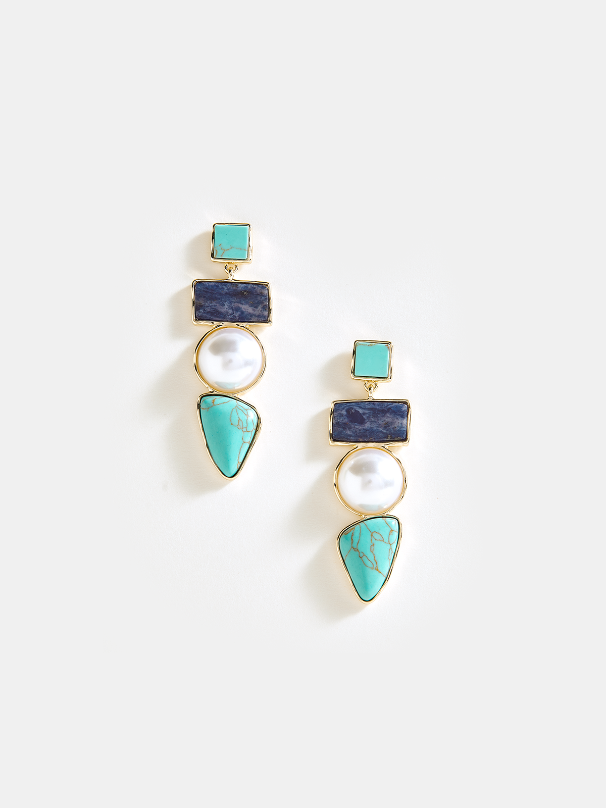 Boucles d'oreilles géométriques perlées superposées