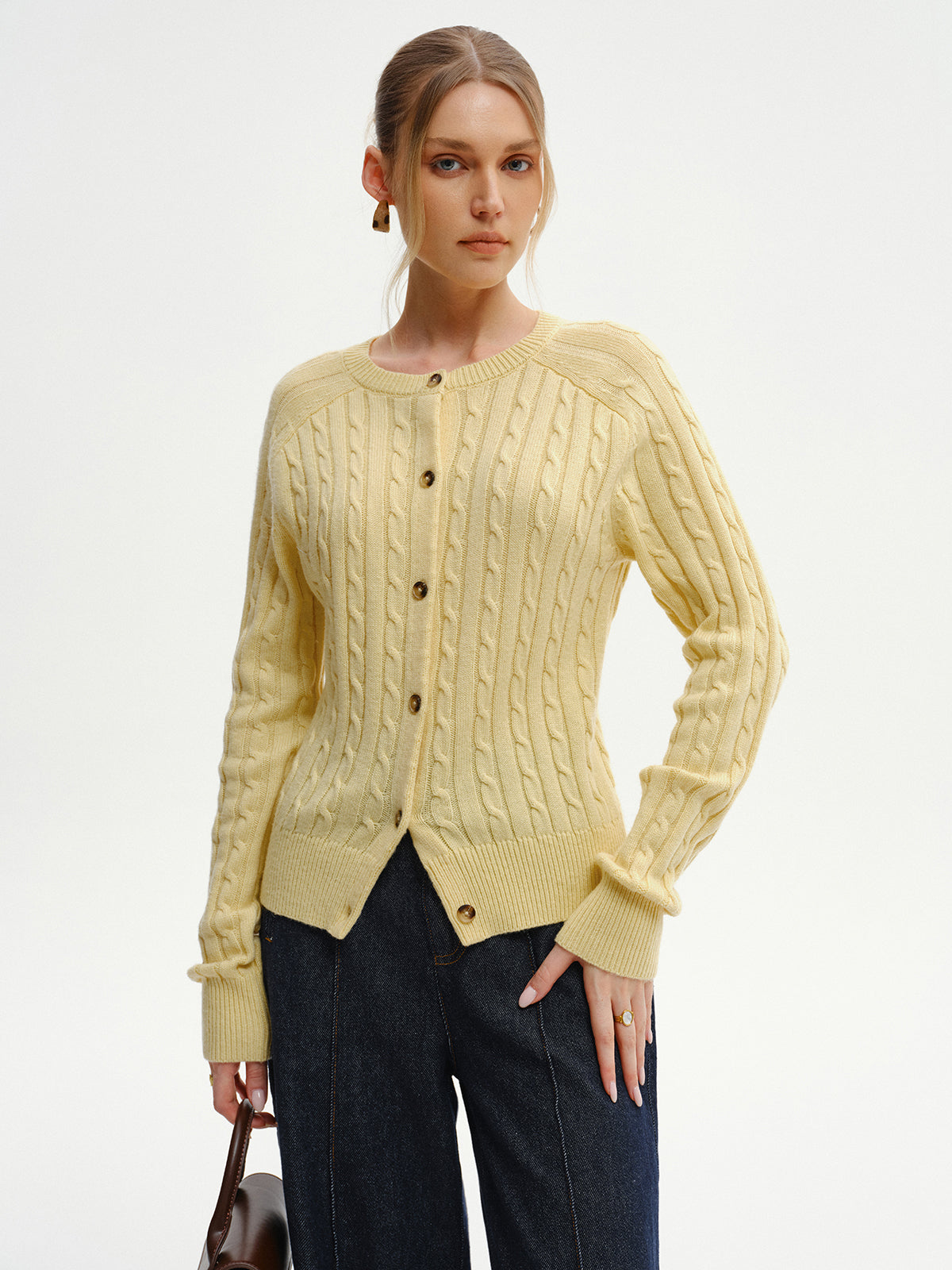 Gilet boutonné à maille torsadée