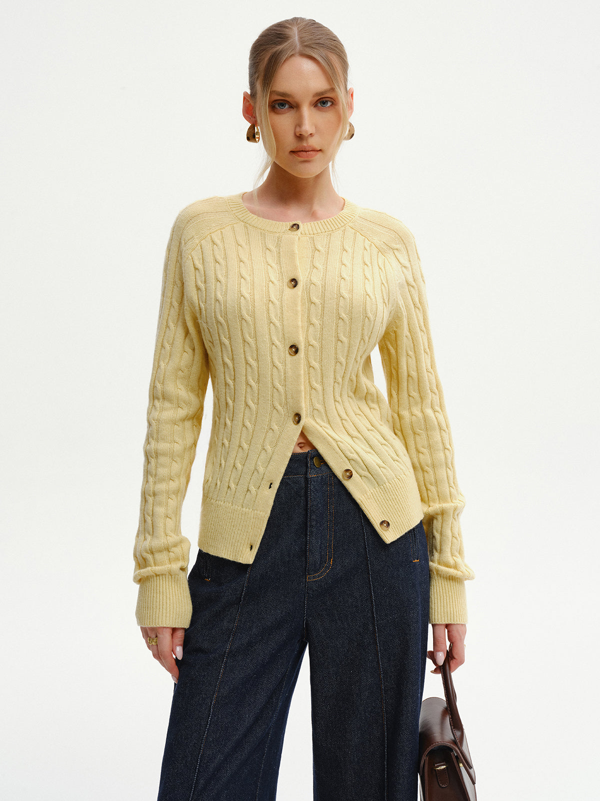 Gilet boutonné à maille torsadée