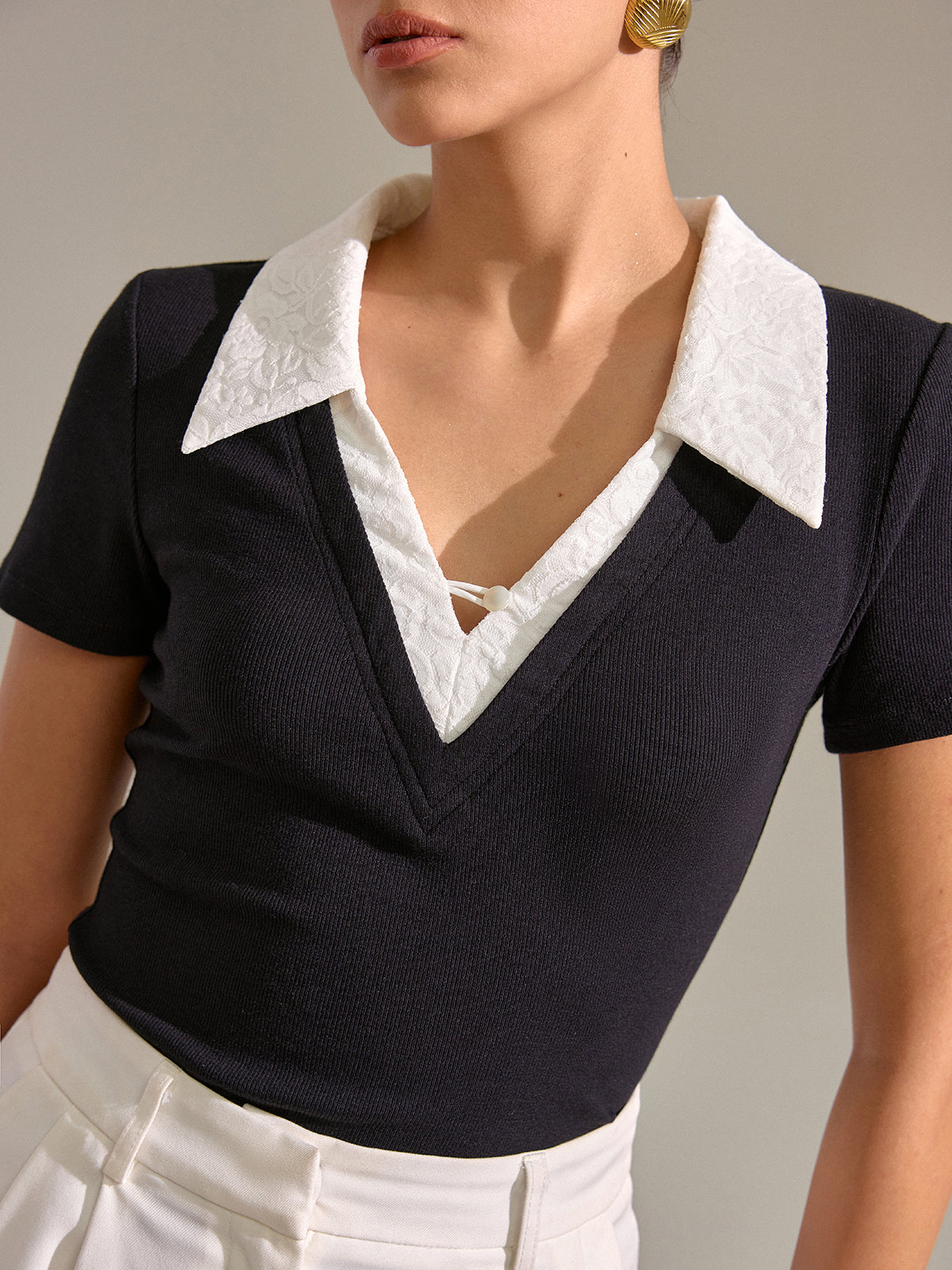 Contrast Lace Collar Cotton Blend T-Shirt