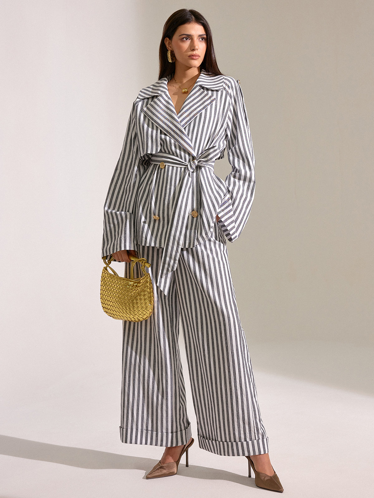 Trench-coat ceinturé en coton rayé