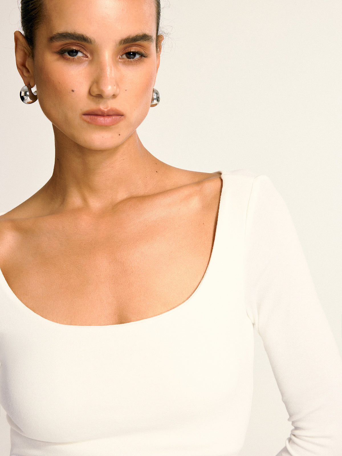 Bra-Free Slim Fit Low Neck Long Sleeve Top