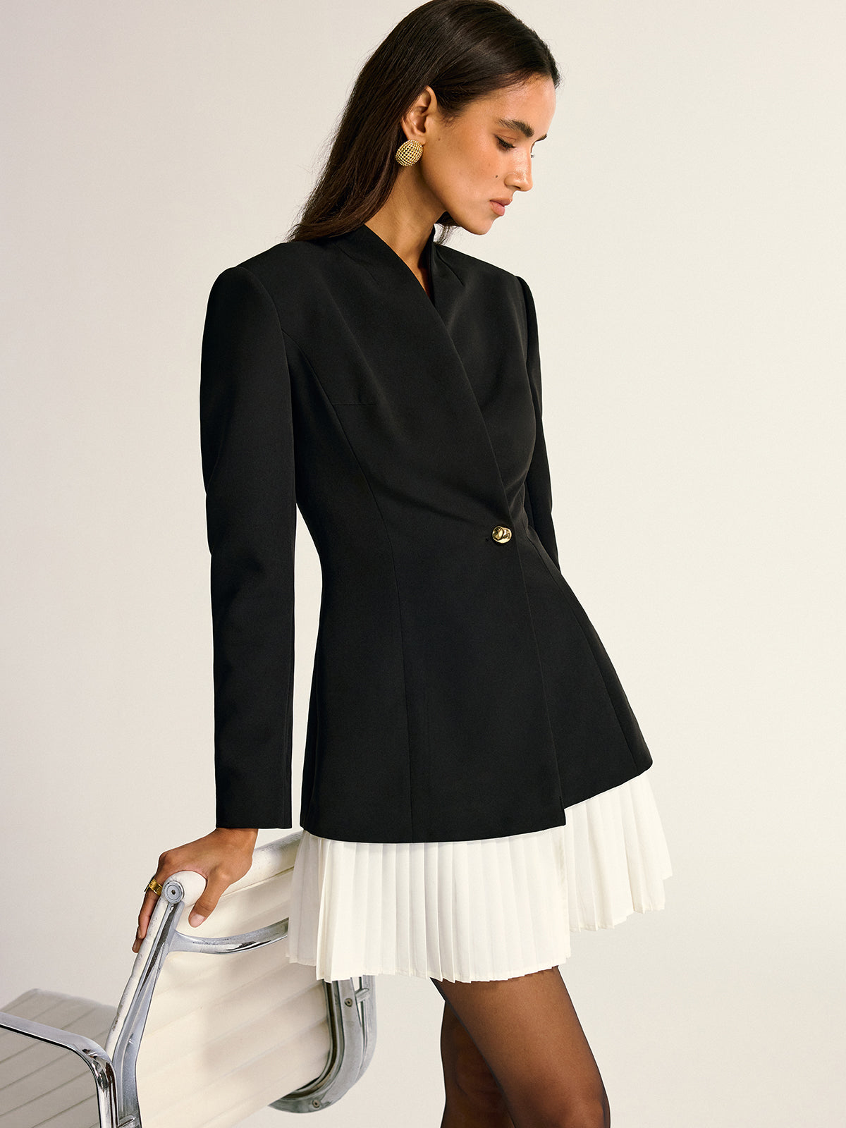 Blazer-Kleid mit Kontrastfalten am Saum