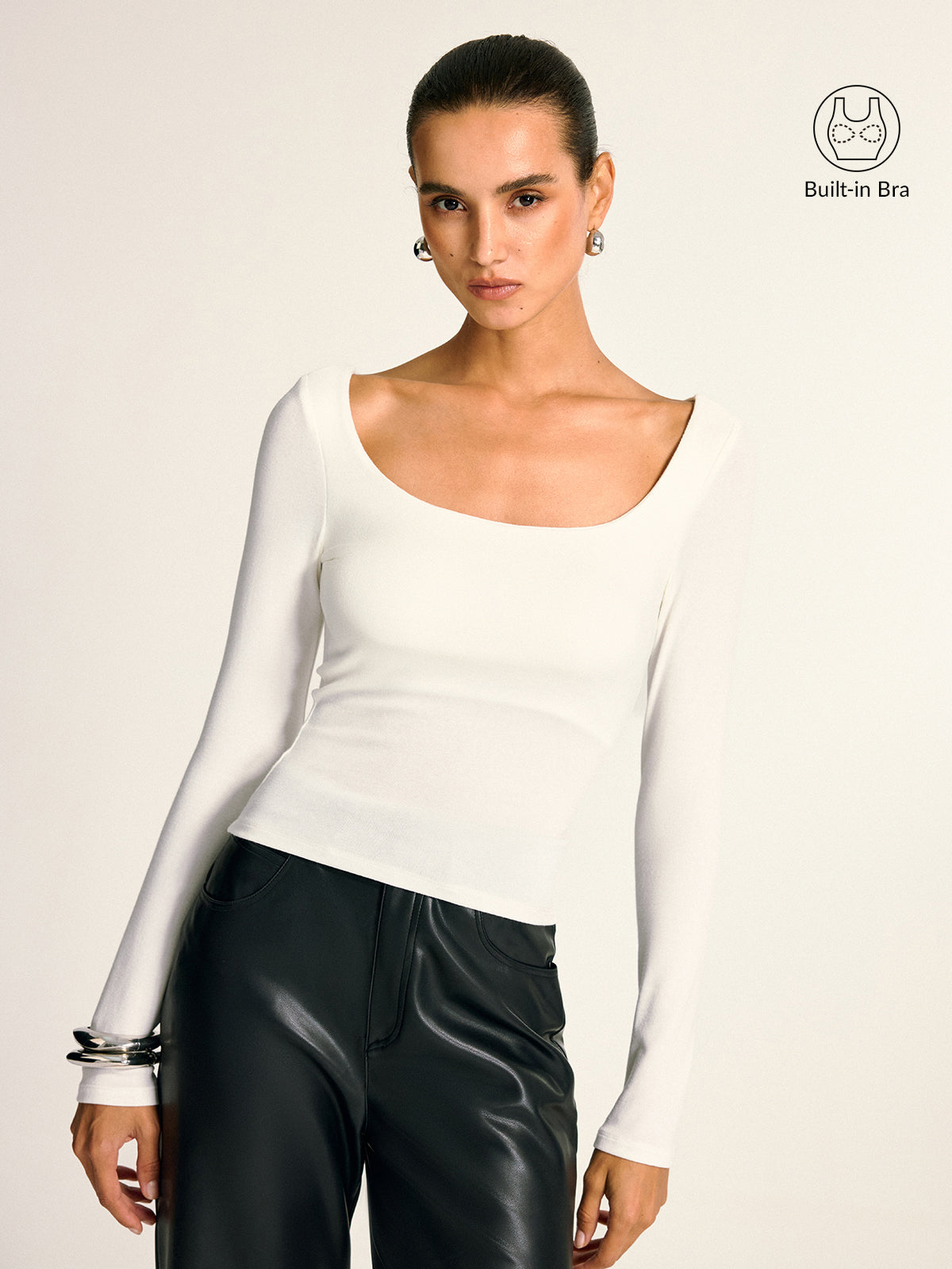 Haut moulant à manches longues, décolleté, sans soutien-gorge