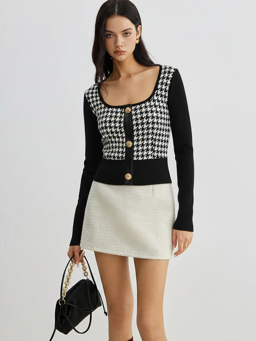 Kurze Strickbluse mit Hahnentritt-Einsätzen