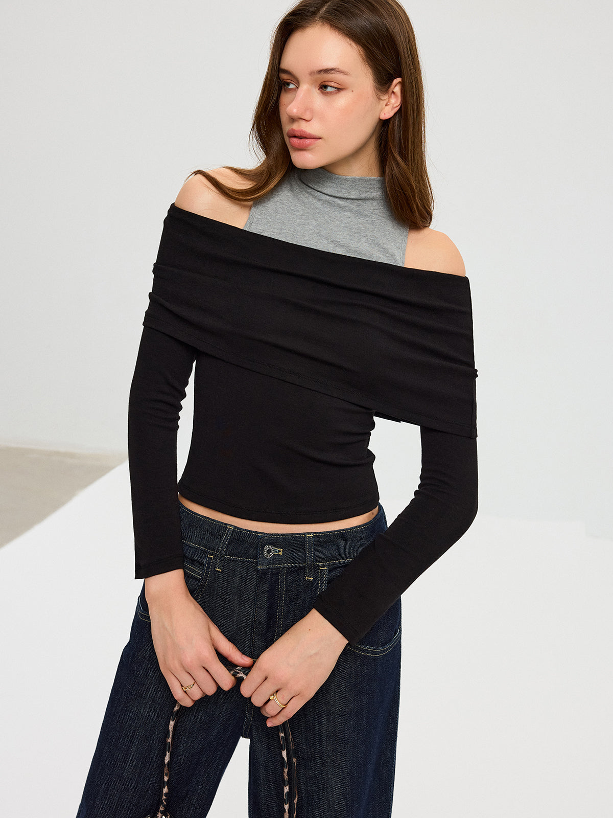 2 in 1 Contrast Panel Mock Neck Long Sleeve T-Shirt