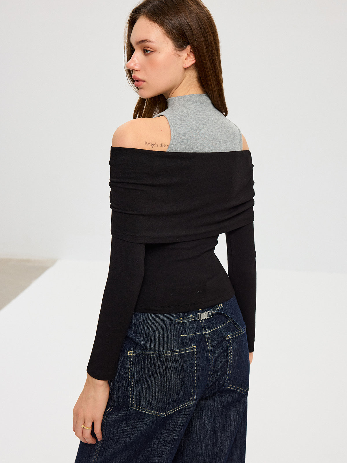 2 in 1 Contrast Panel Mock Neck Long Sleeve T-Shirt