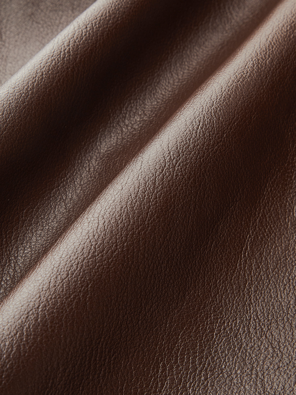 Minirock aus PU-Leder mit Metalldetails