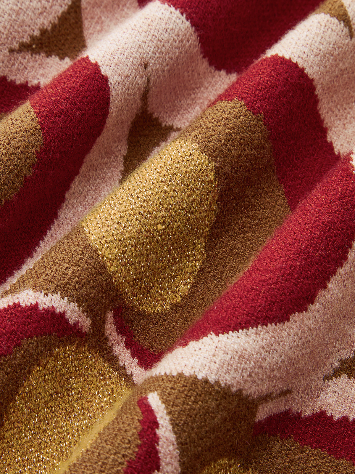 Strickkleid mit Polokragen und Vintage-Print