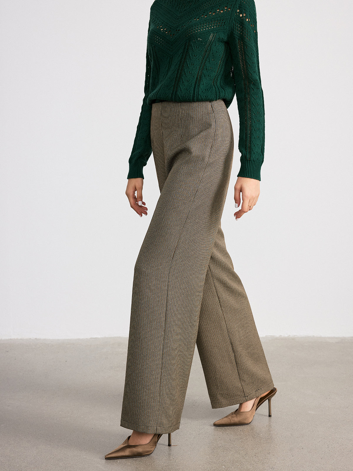Houndstooth Mid-Waist Straight-Leg Pants