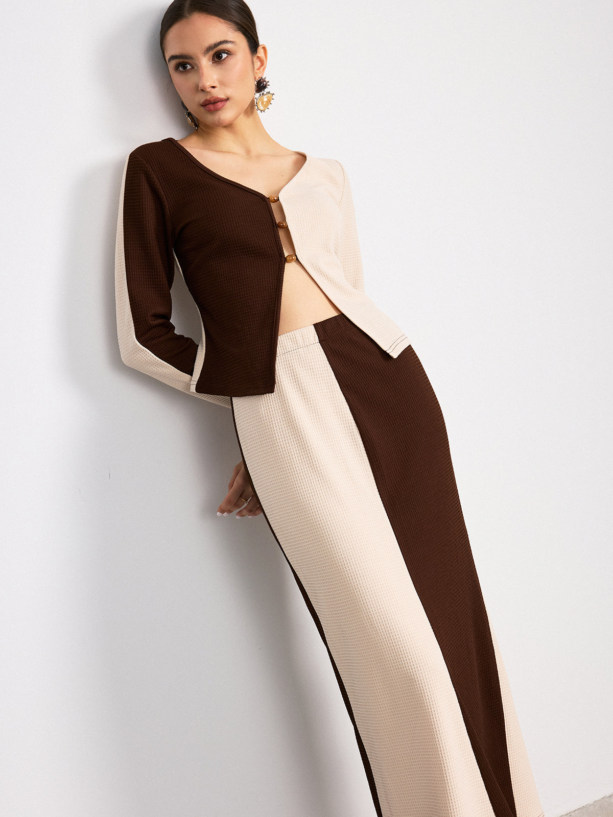 Ensemble haut et jupe en maille gaufrée bicolore