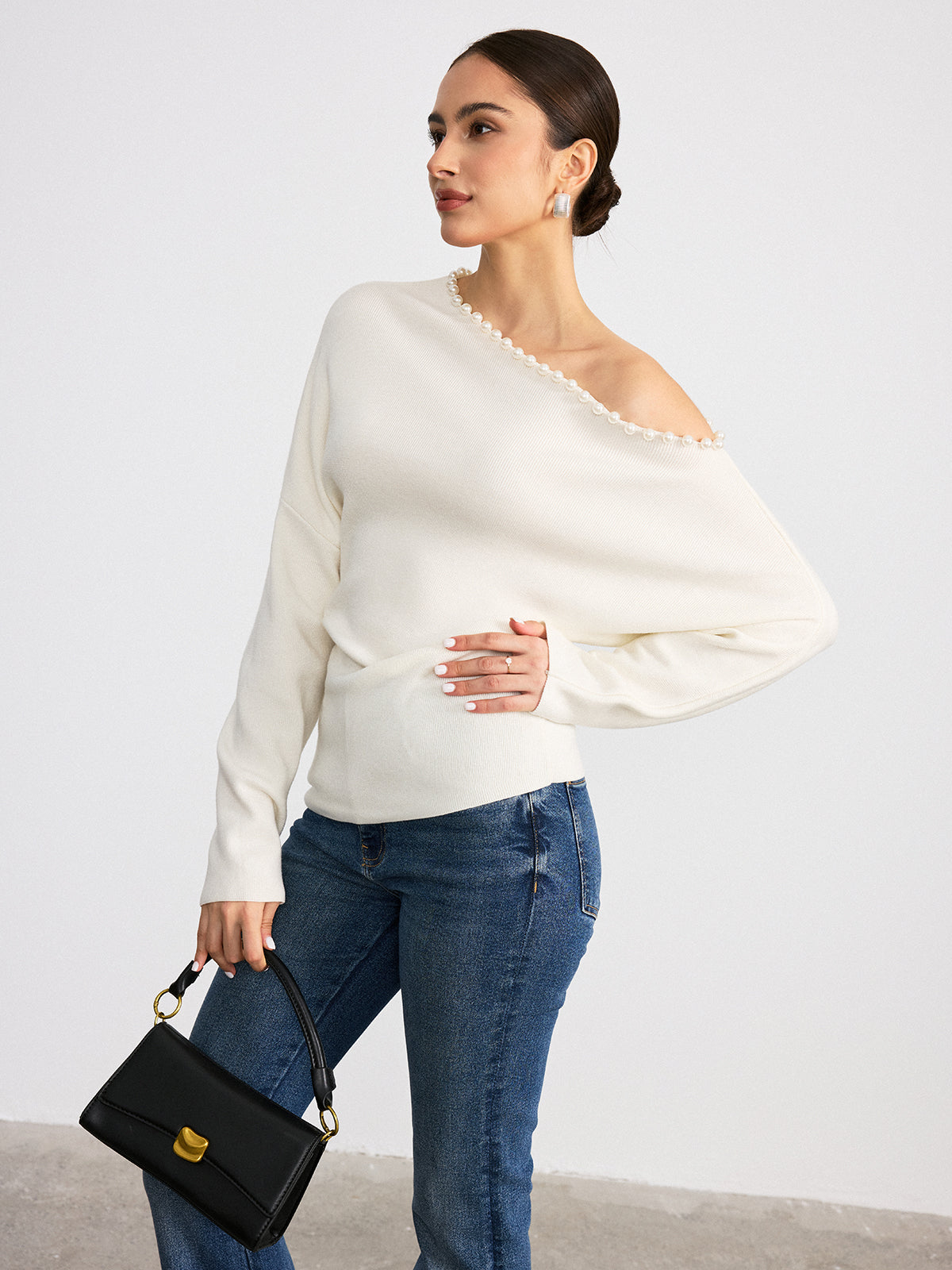 Pull en laine mélangée à perles, épaules dénudées