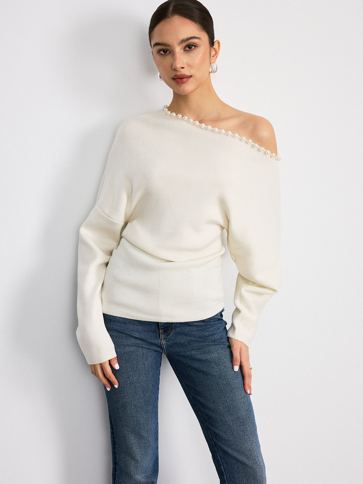 Pull en laine mélangée à perles, épaules dénudées
