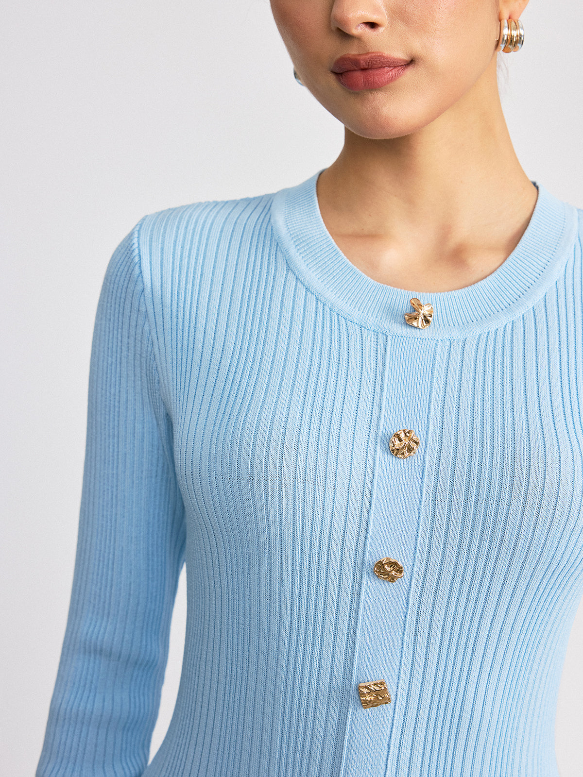 Maxikleid aus Rippstrick mit Metalldetail