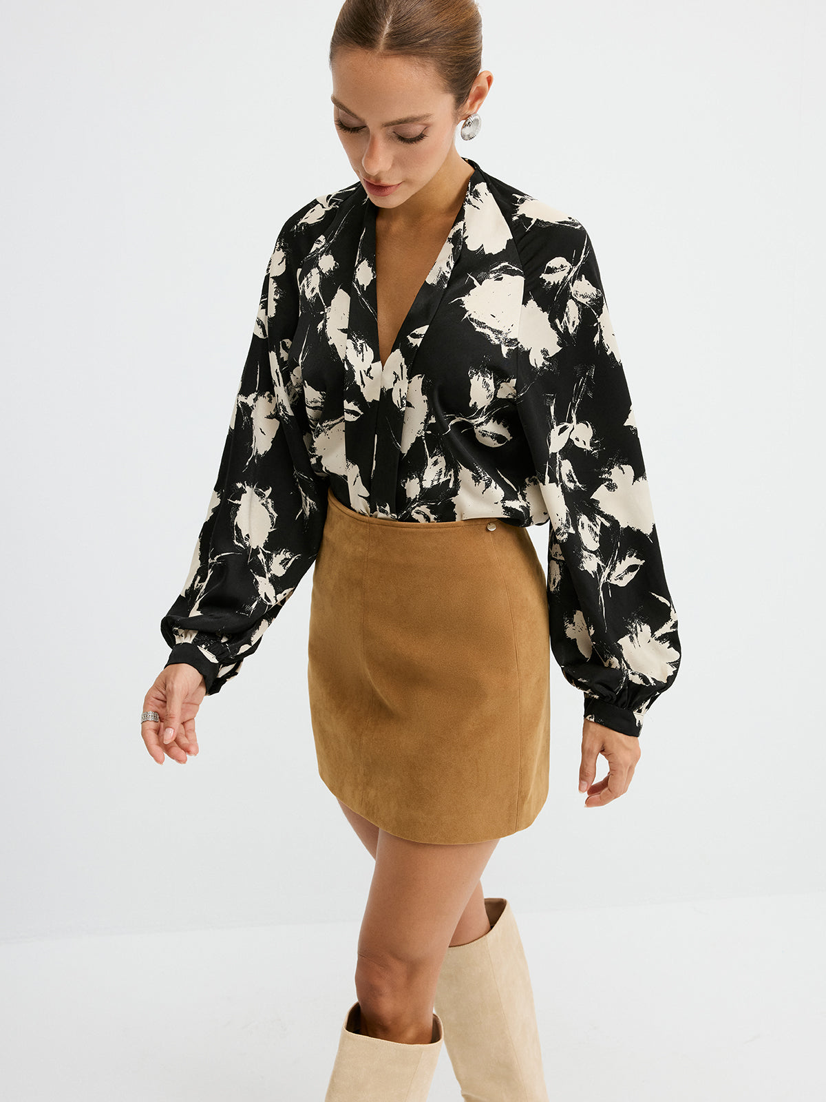 Hemdbluse mit Blumenmuster und Ballonärmeln