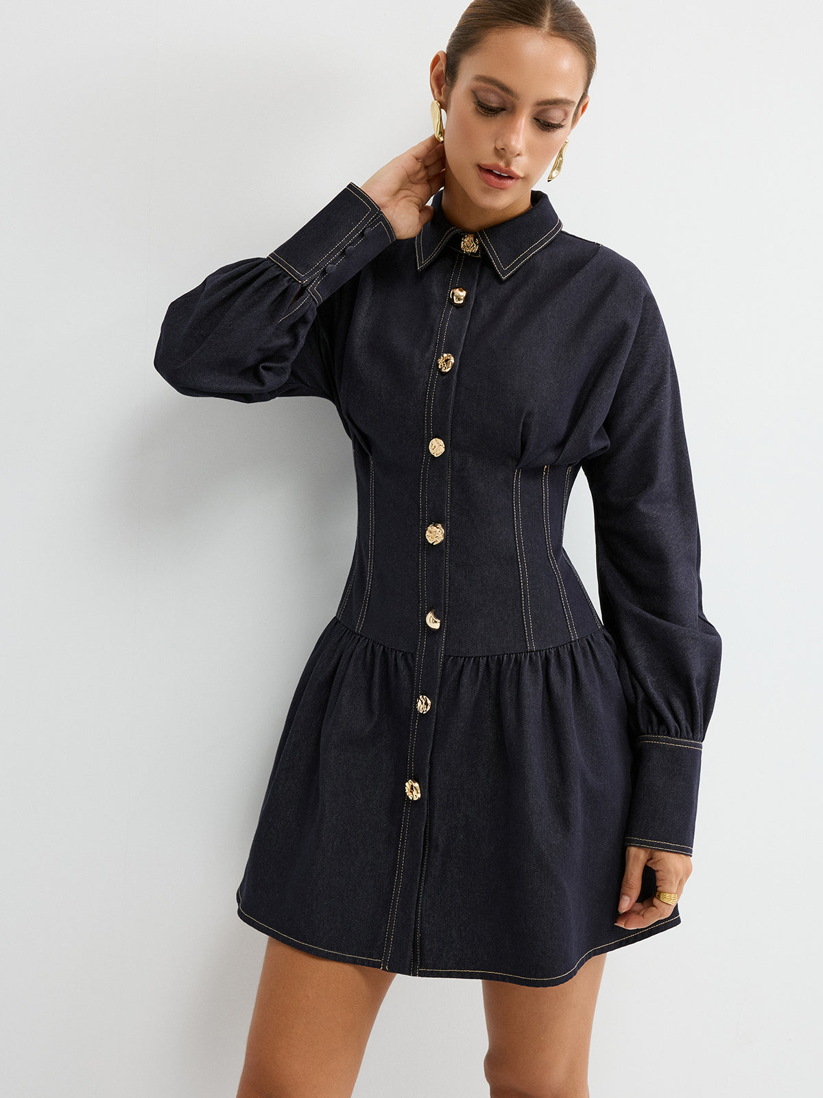 Robe chemise en jean à boutons métalliques
