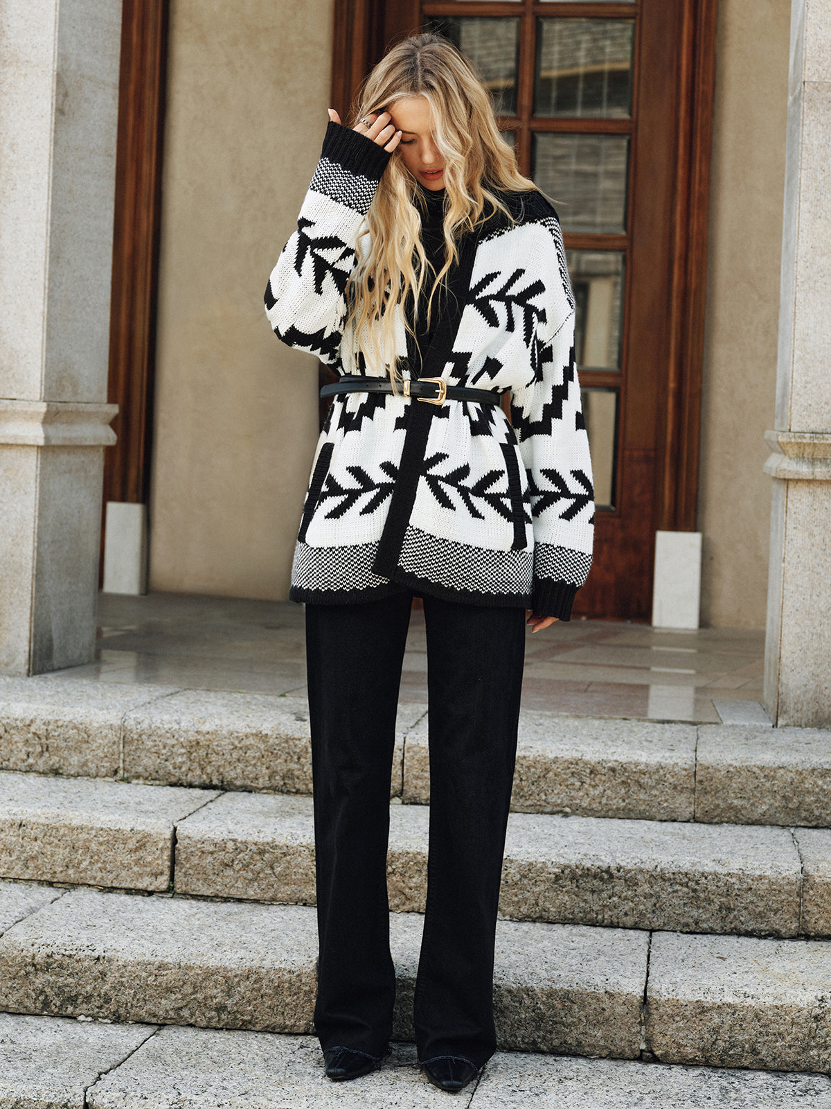 Cardigan en tricot à col et motif géométrique sans ceinture