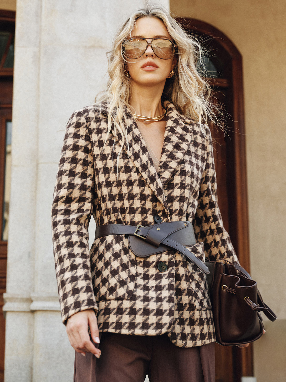 Blazer ceinturé pied-de-poule
