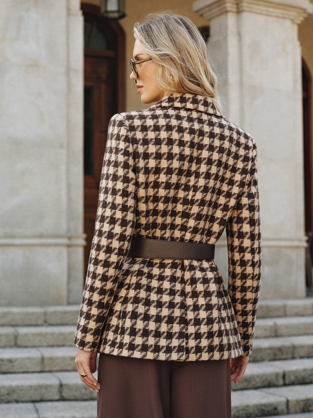 Blazer ceinturé pied-de-poule