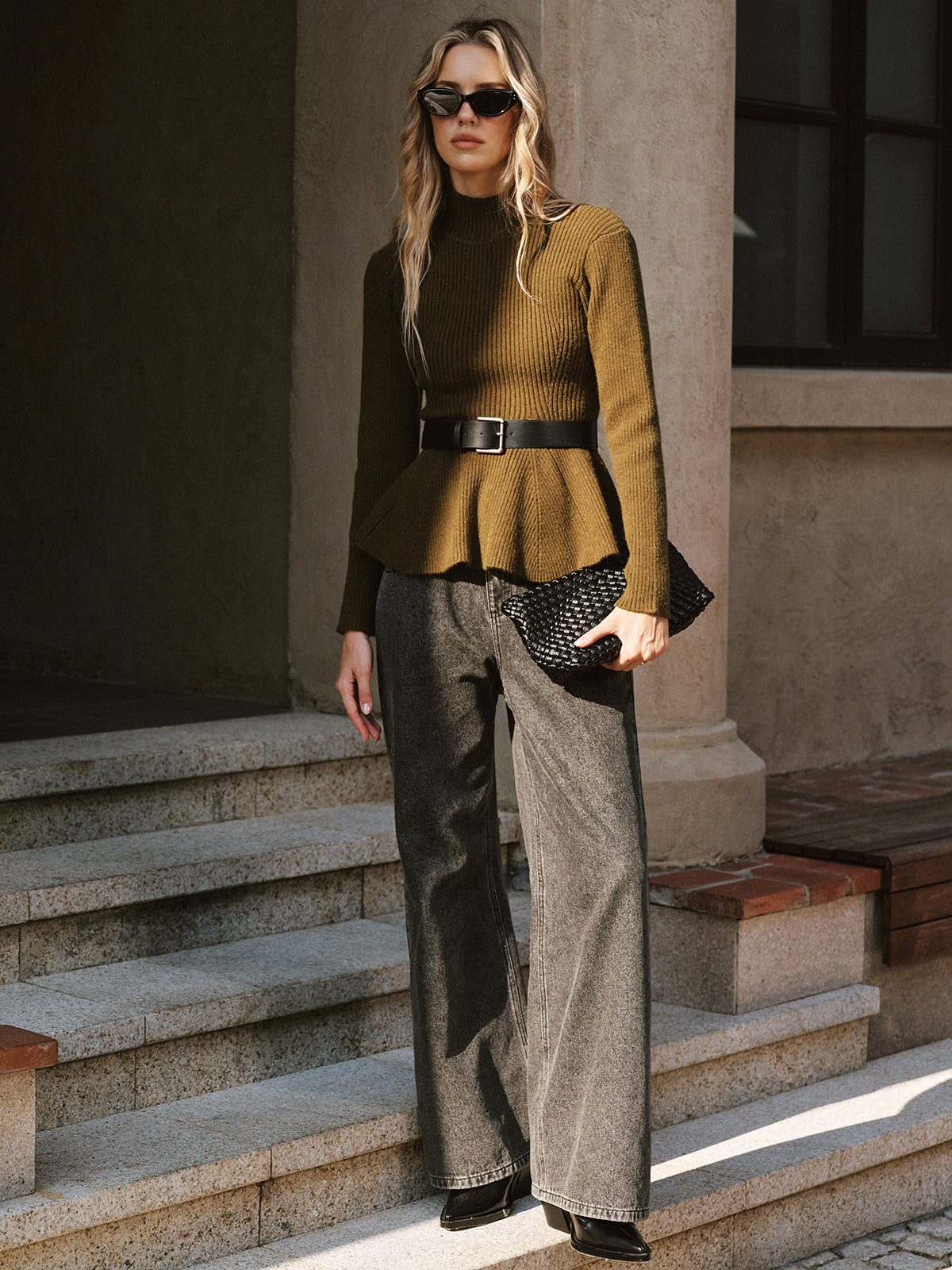 Gürtel-Peplum-Rollkragen-Strickoberteil