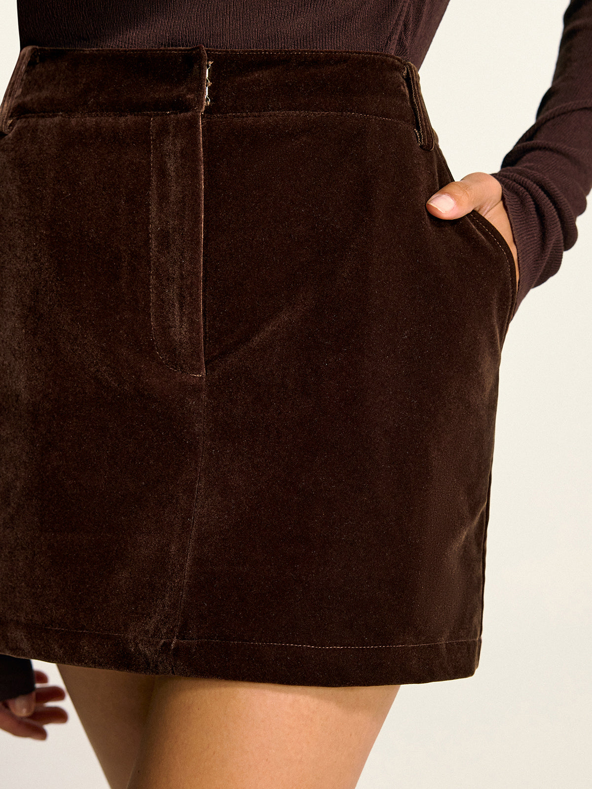 Samt-Minirock ohne Gürtel