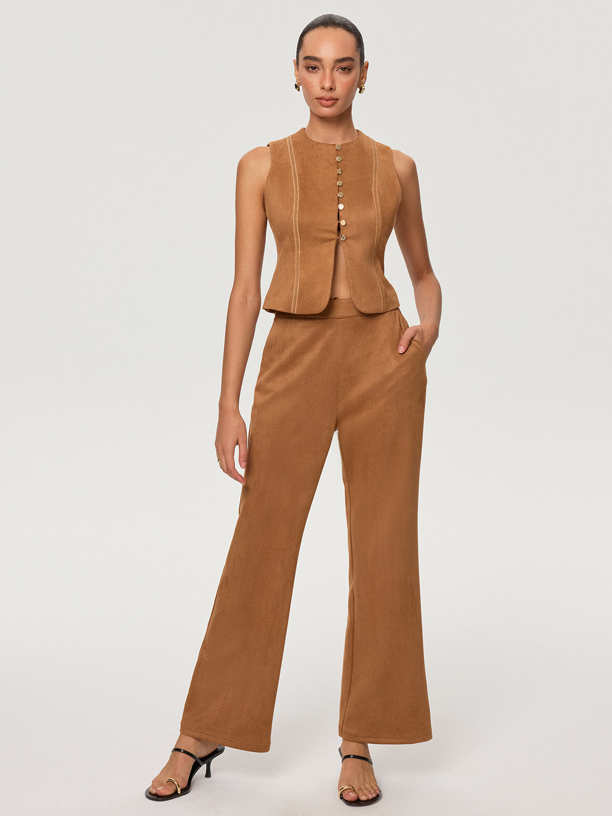 Ensemble haut sans manches et pantalon évasé effet daim