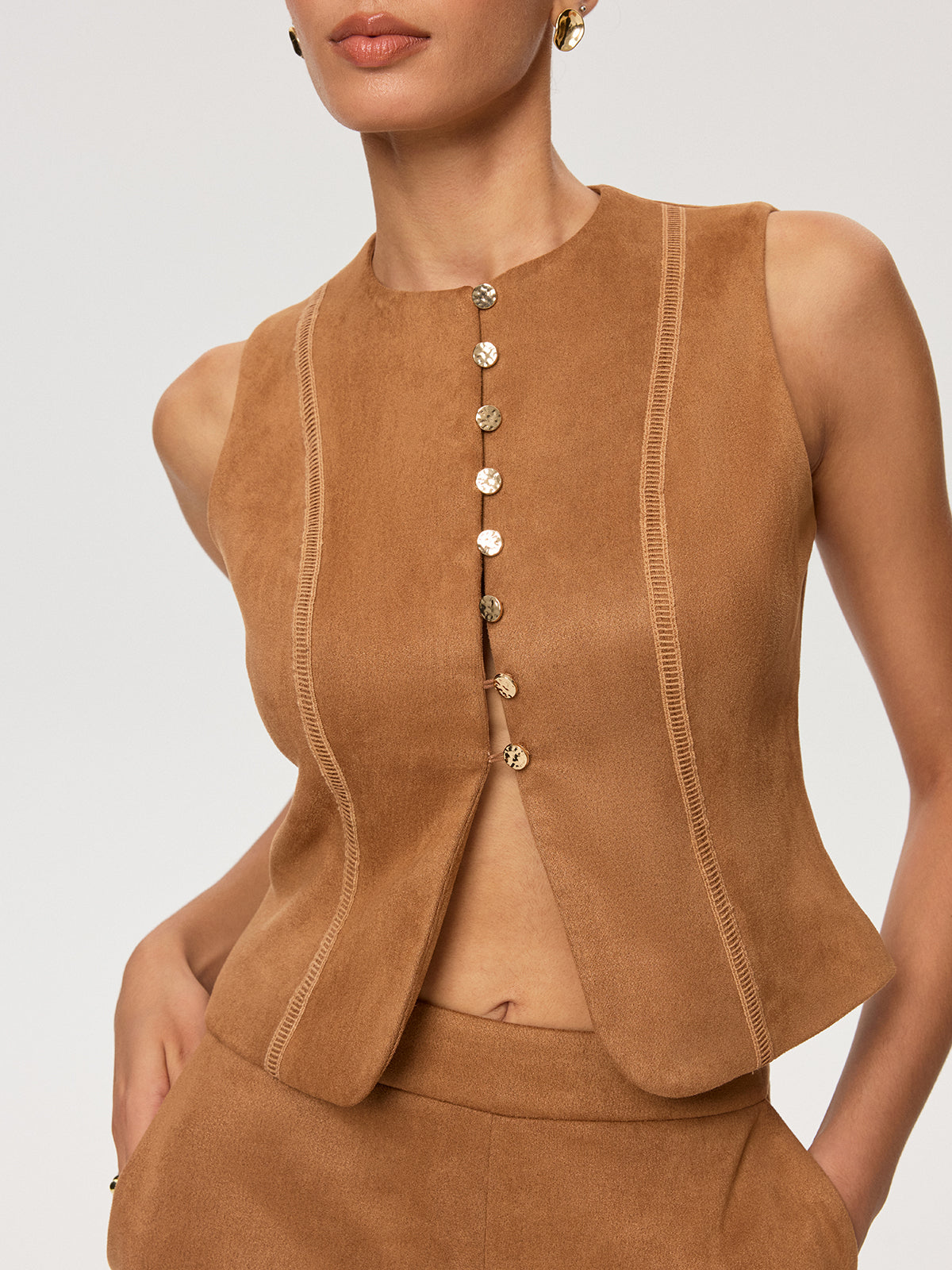 Ensemble haut sans manches et pantalon évasé effet daim