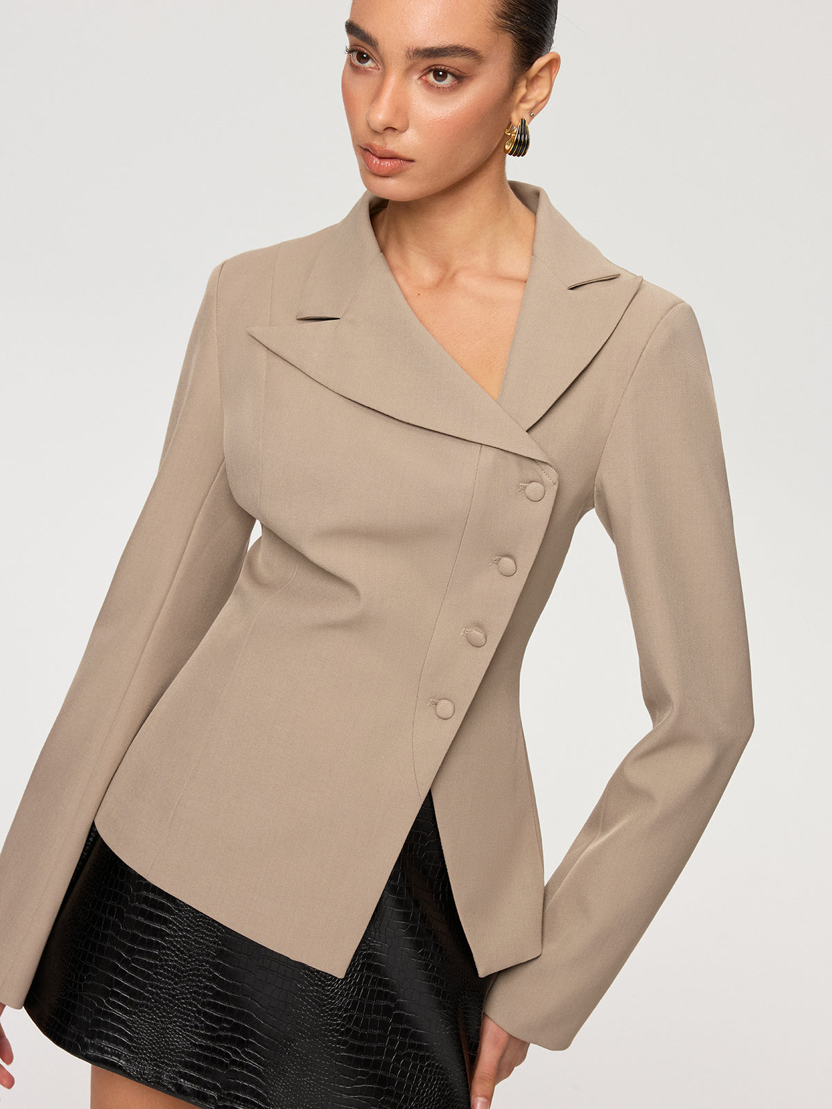 Blazer asymétrique boutonné sur le devant