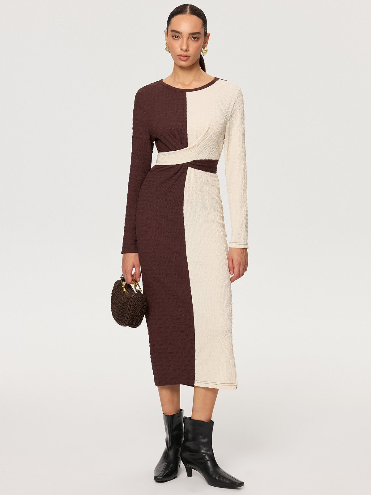 Robe longue color-block texturée à bretelles croisées