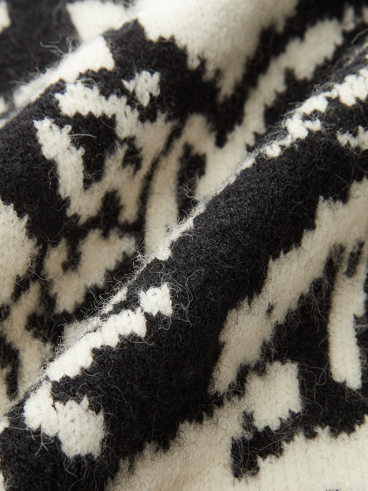 Pull à col en V à motif floral