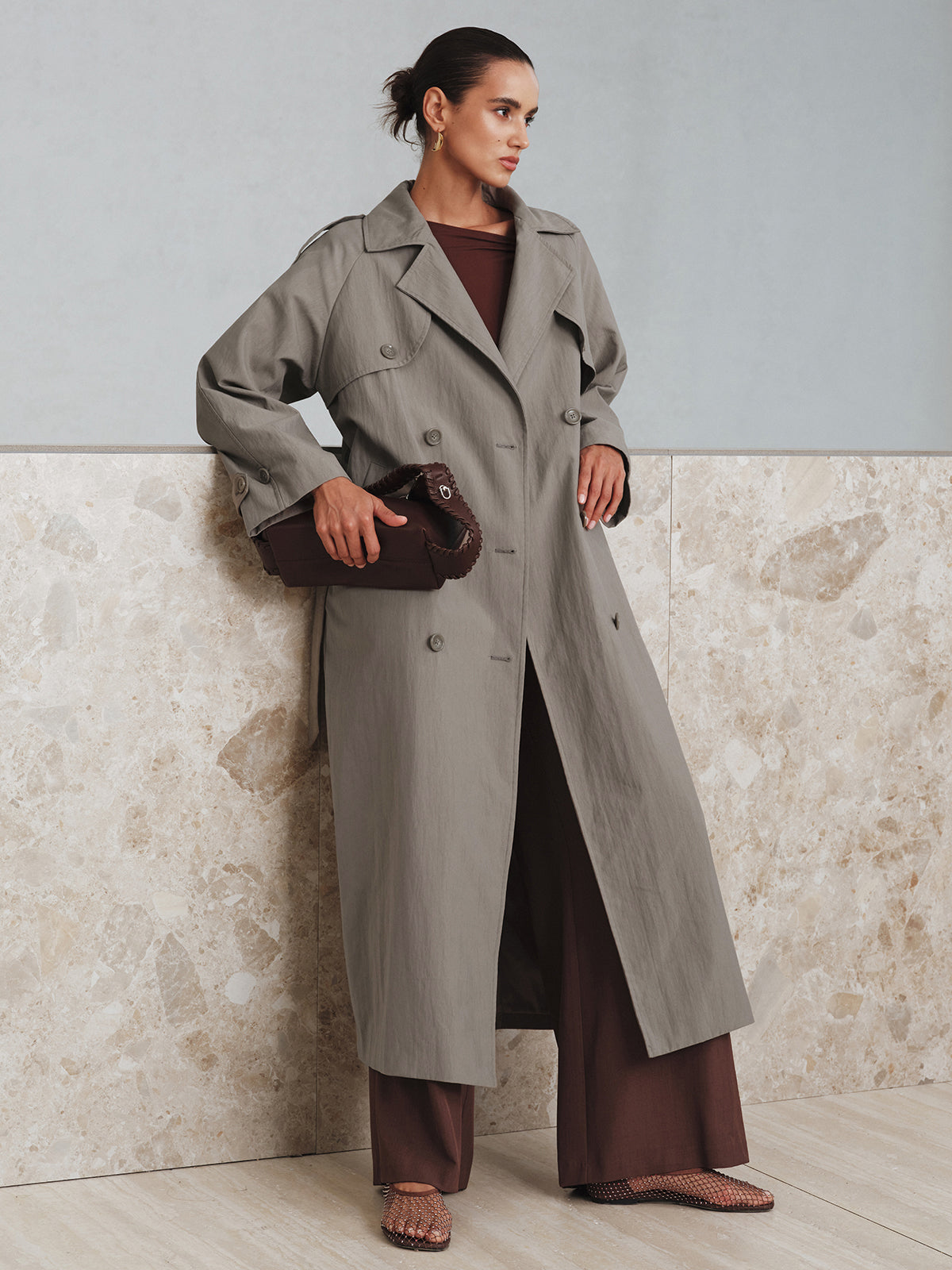 Oversize Baumwoll-Trenchcoat mit Gürtel