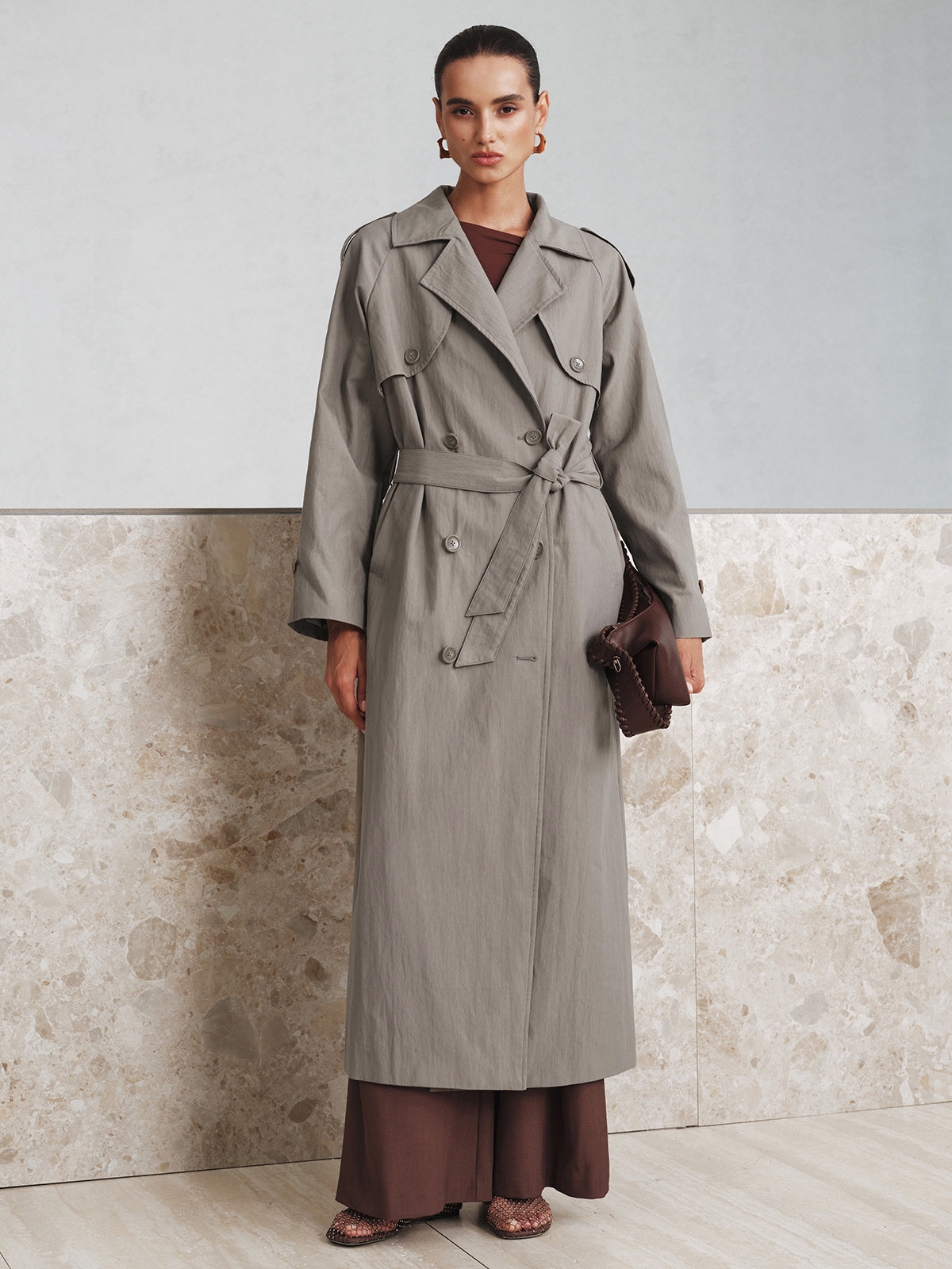 Oversize Baumwoll-Trenchcoat mit Gürtel