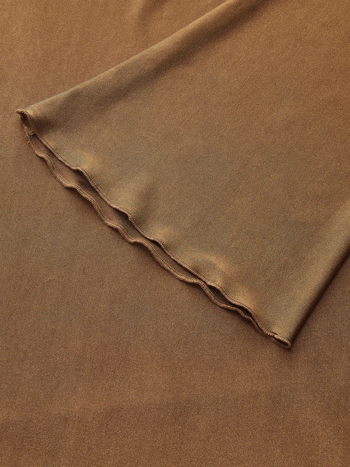 Maxikleid mit Wasserfallausschnitt und ausgestellten Ärmeln