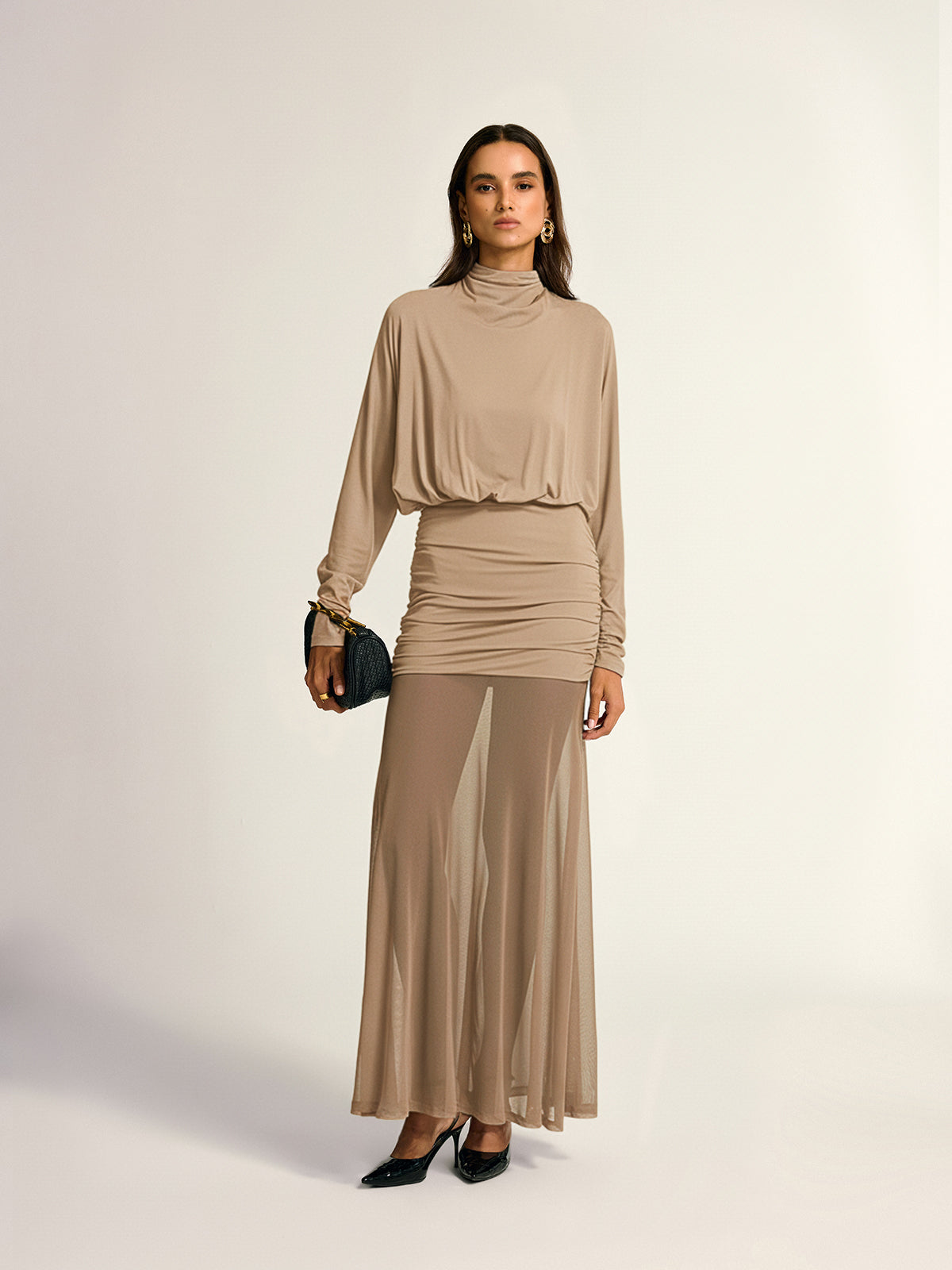 Rollkragen-Langarm-Kleid mit Drapierungen und Raffungen aus Mesh