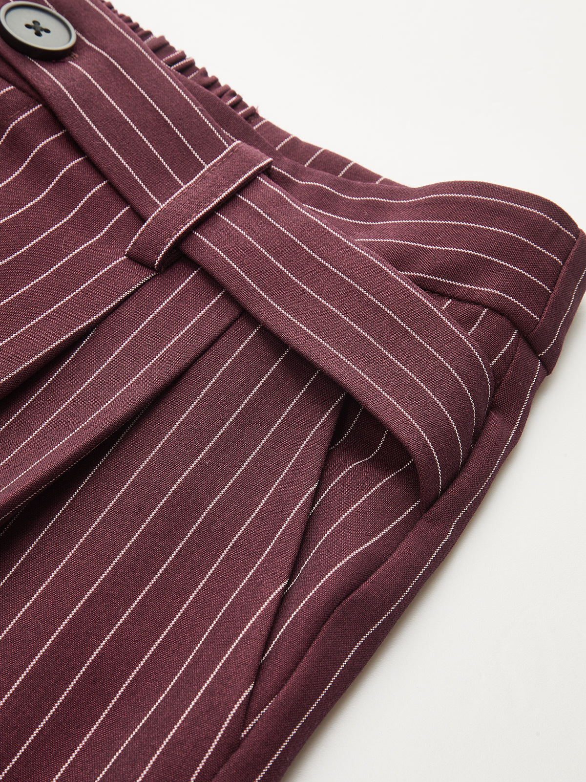 Asymmetrischer Bund Nadelstreifen-Hose mit weitem Bein