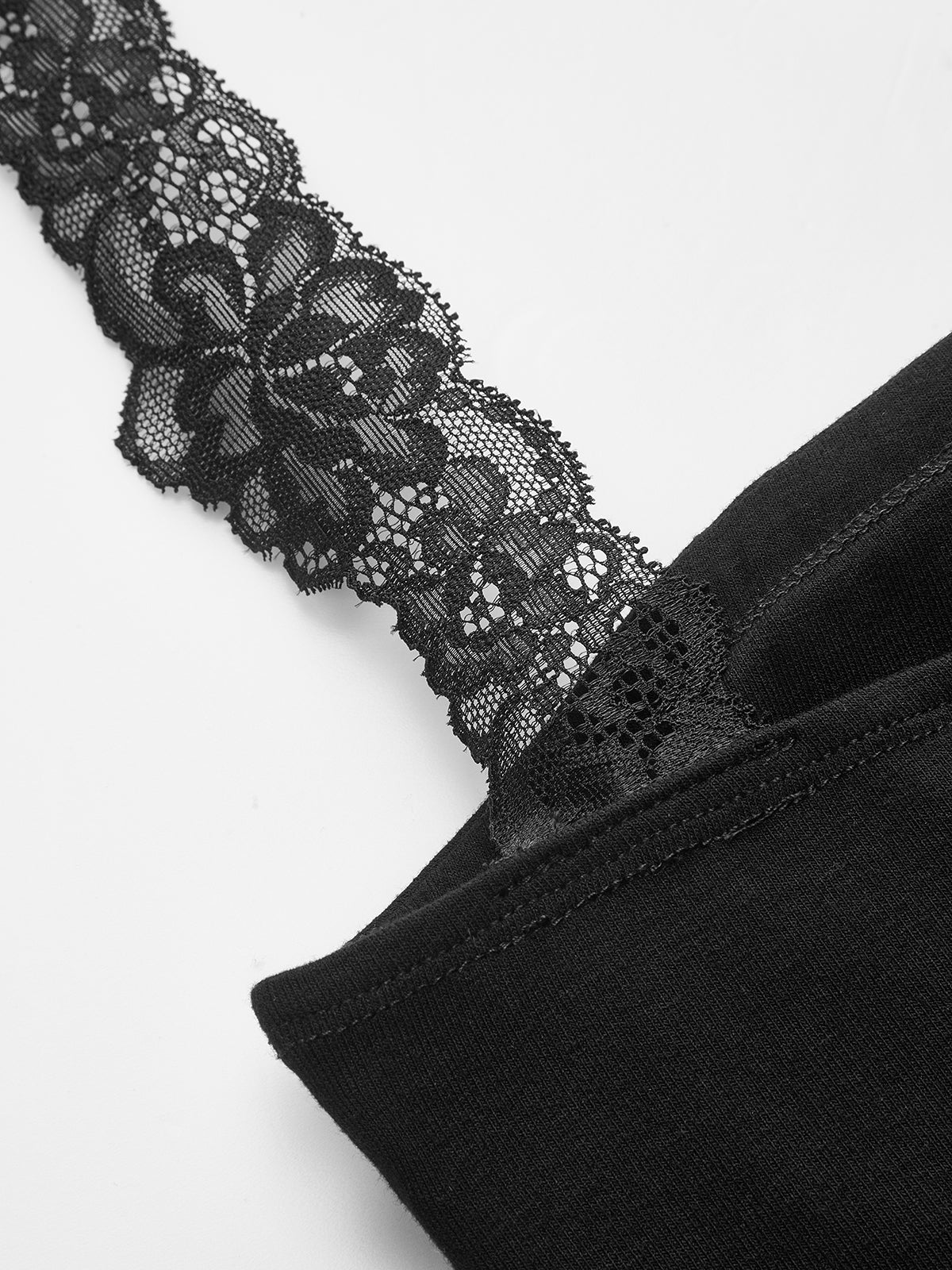 Trägerloses Tanktop ohne BH und mit Spitzeneinsatz, rückenfrei