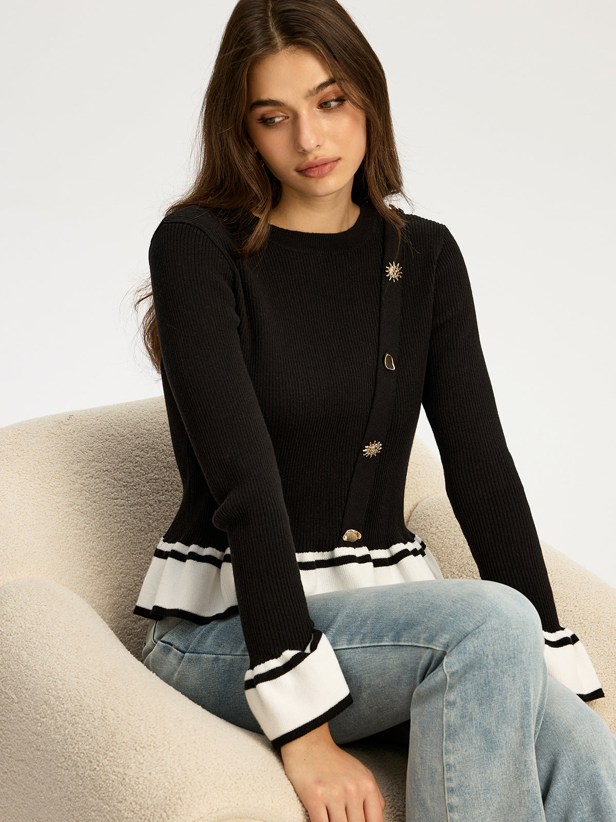 Contrast Ruffled Hem Sweater