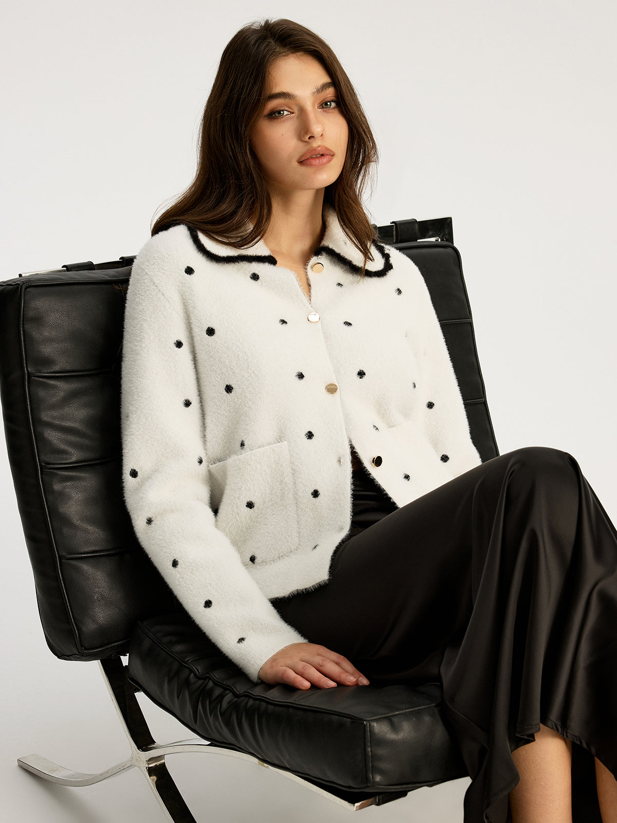 Nylon-Strickjacke mit Polka Dots