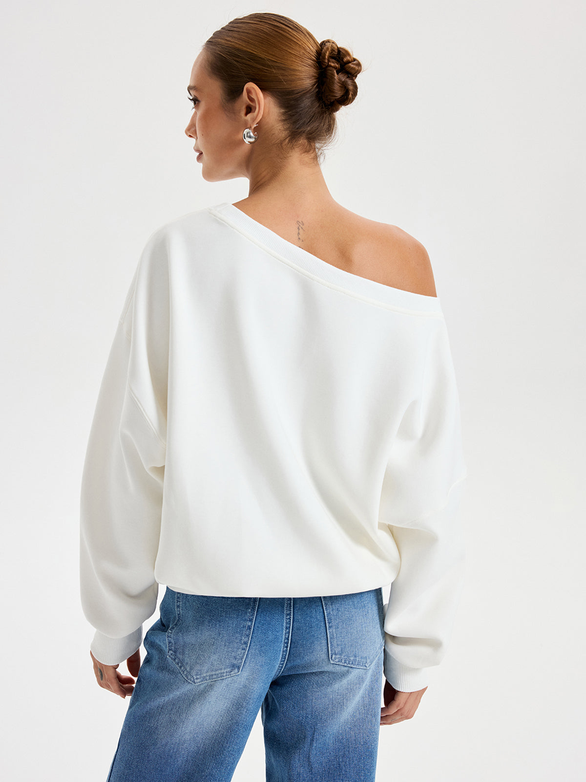 Sweat-shirt oversize décolleté aux épaules