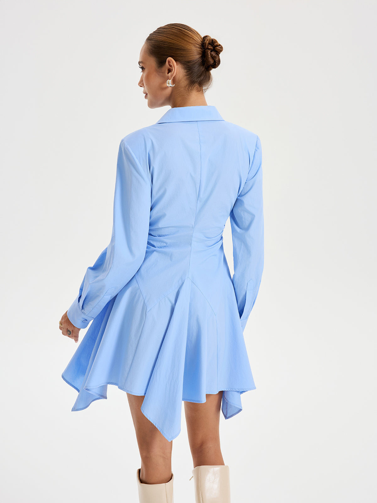 Robe chemise froncée à ourlet asymétrique