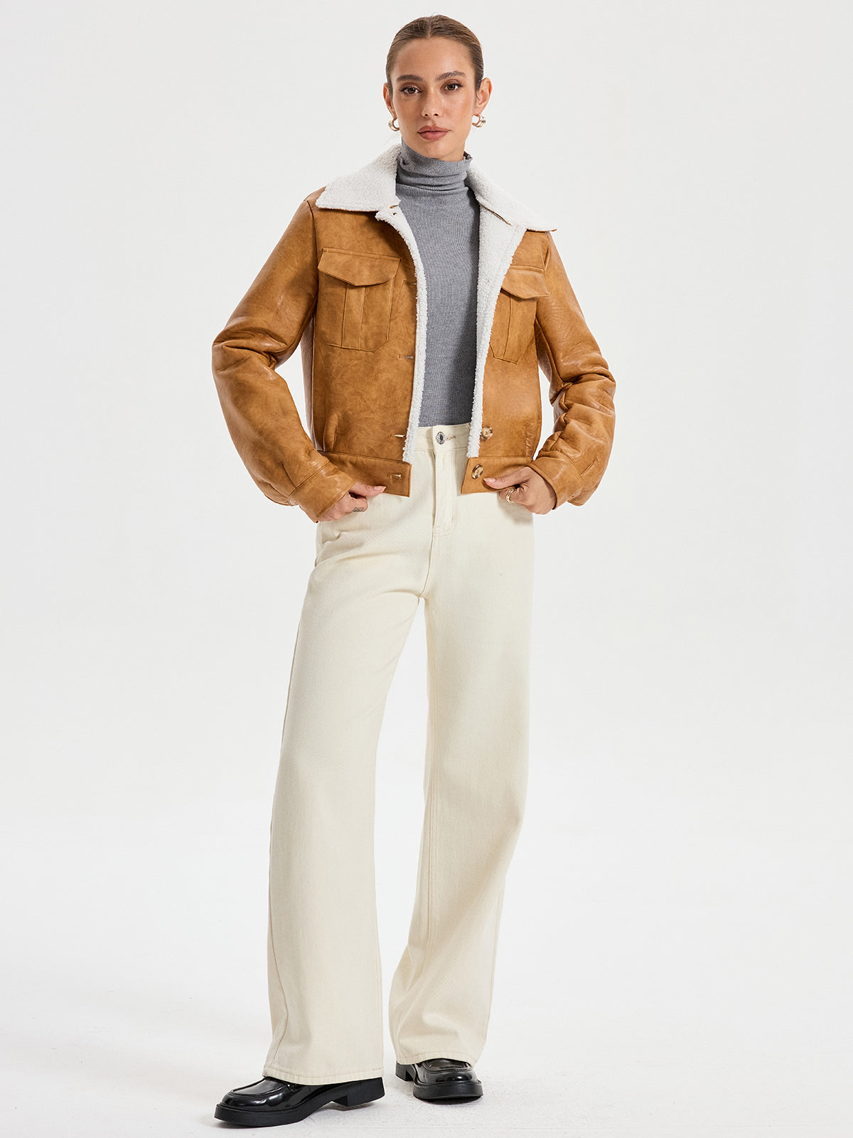 Einreihige Shearling-Jacke mit aufgesetzten Taschen