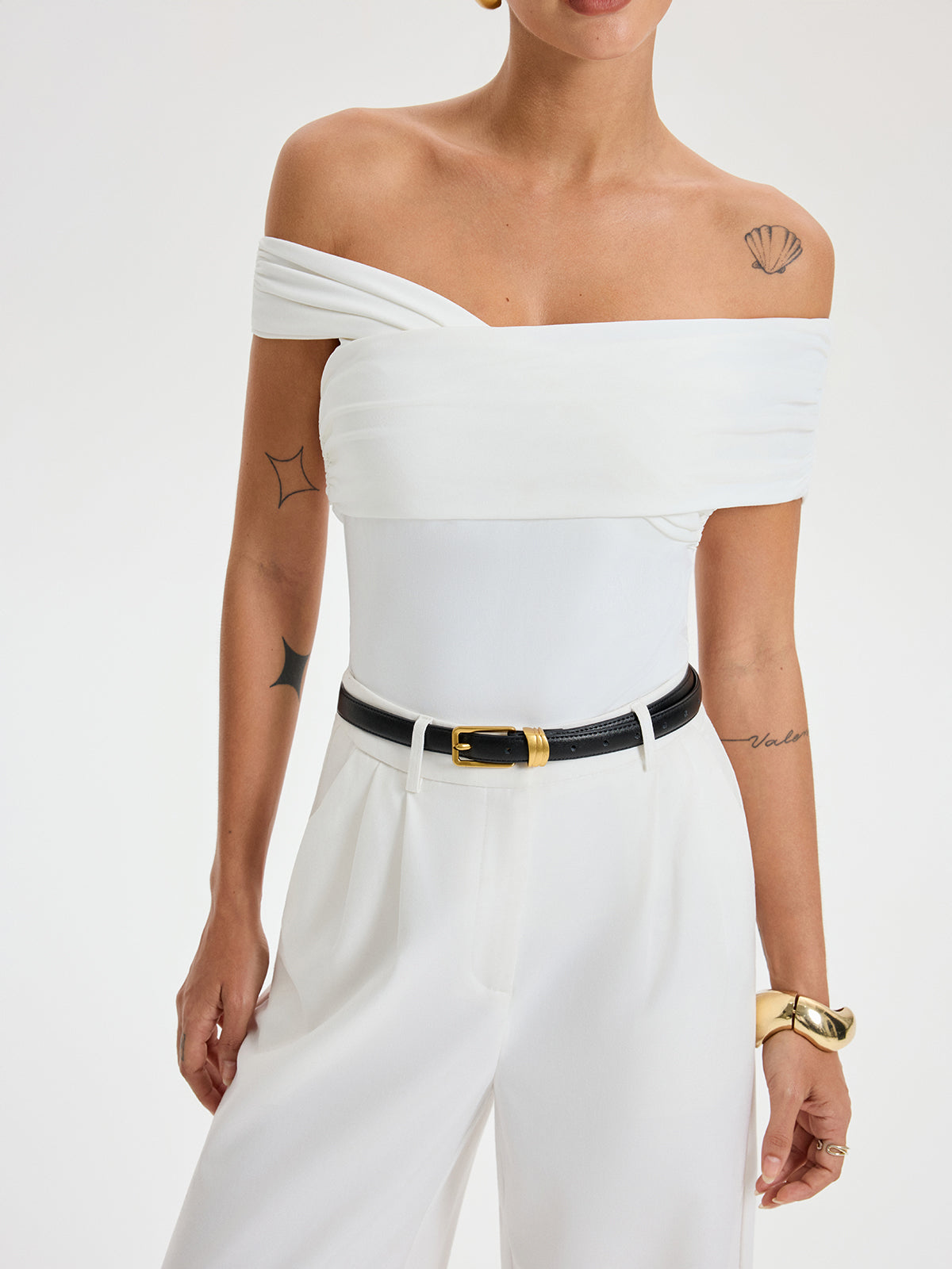 Bra-Free Off-Shoulder Top