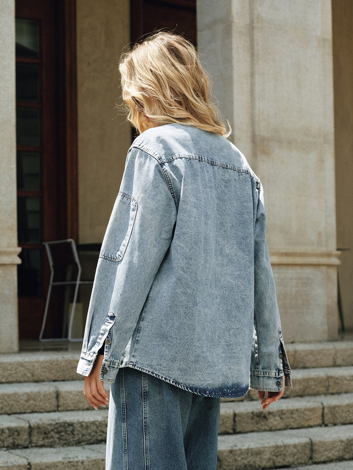 Chemise en jean surdimensionnée à col