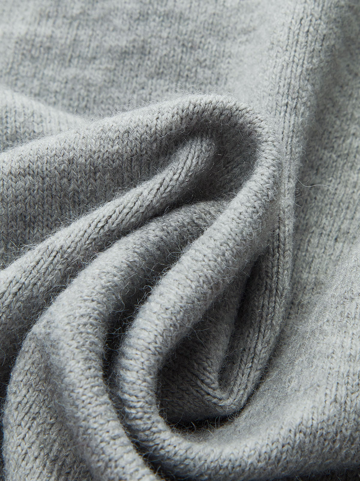 Strickweste mit Schleifendetail