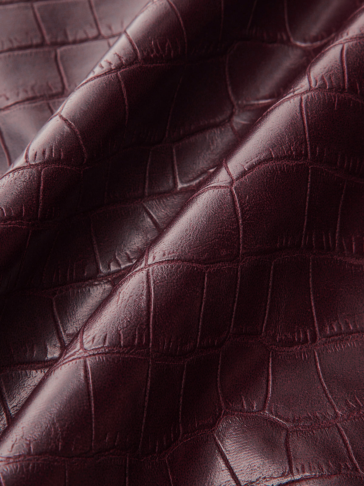 Minirock aus PU-Leder mit Krokodilprägung