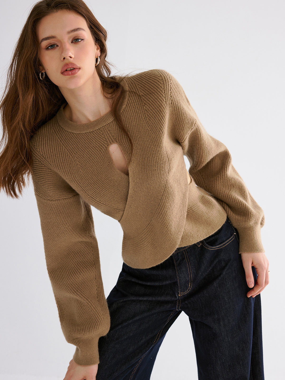 Cut-out Asymmetrical-Hem Sweater